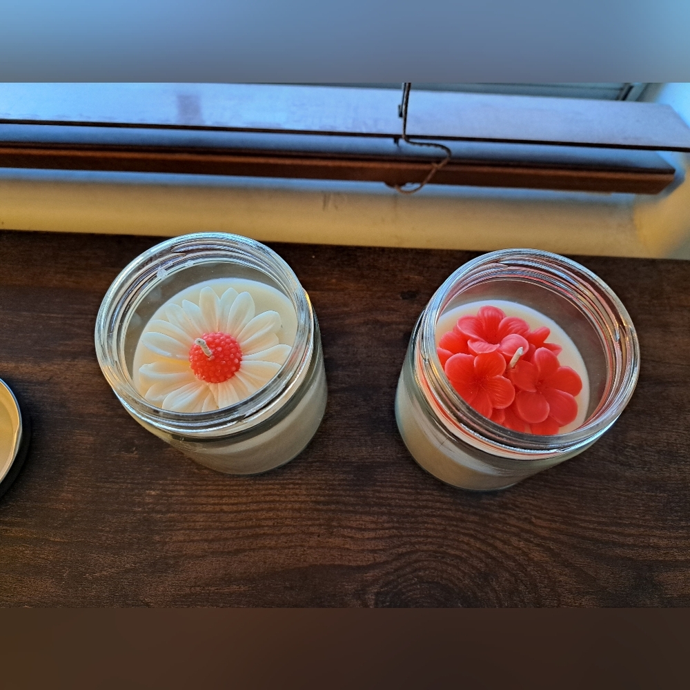 Homemade Vanilla Scented Candle in Glass Jar - Elvee Candles